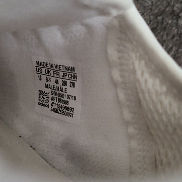 Men's Adidas NMD R1 - Picture 5 of 5